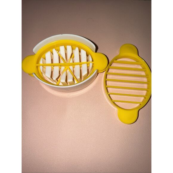 Egg Slicer, 3 Slicing Styles for Hard Boiled Eggs and Soft fruits Like Kiwi ETC - Picture 3 of 5
